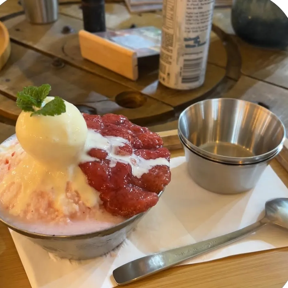 Strawberry Bingsu